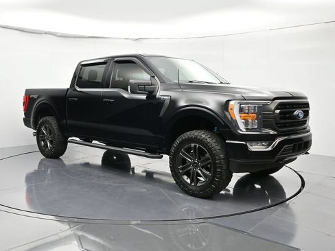 Used 2022 Ford F150 XLT w/ Equipment Group 302A High AWD/4WD image 3