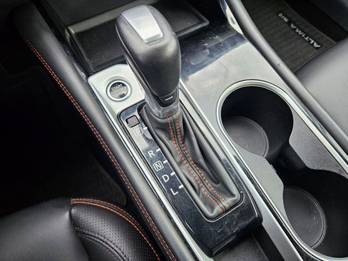 Used 2025 Nissan Altima 2.5 SR image 48