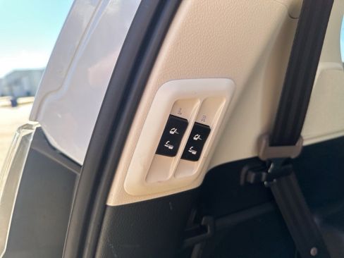 Used 2023 Lexus GX 460 Premium image 30