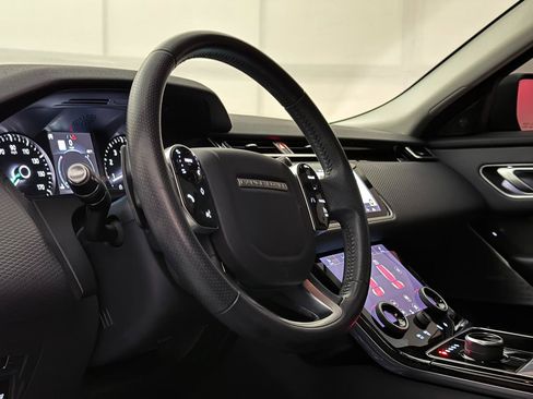 Used 2020 Land Rover Range Rover Velar S image 19