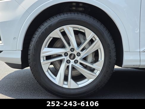 Used 2026 GMC Acadia Denali Ultimate w/ LPO, Floor Liner Package AWD/4WD image 47