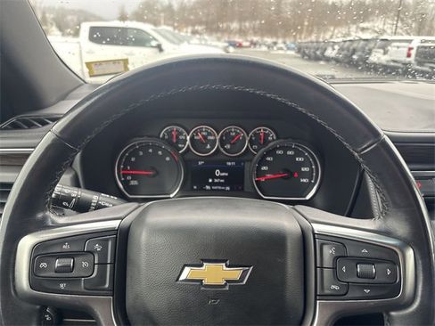 Used 2021 Chevrolet Suburban LT image 11