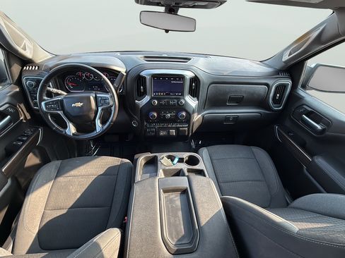 Used 2022 Chevrolet Silverado 1500 LT w/ Z71 Off-Road Package AWD/4WD image 14
