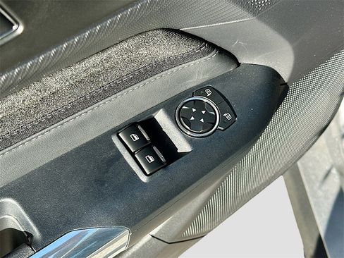 Used 2024 Ford Mustang EcoBoost image 17