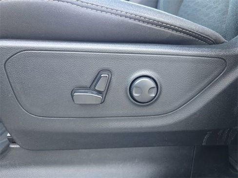 Used 2025 RAM 1500 Big Horn image 18