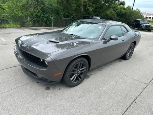 Used 2019 Dodge Challenger SXT w/ Driver Convenience Group AWD/4WD image 15