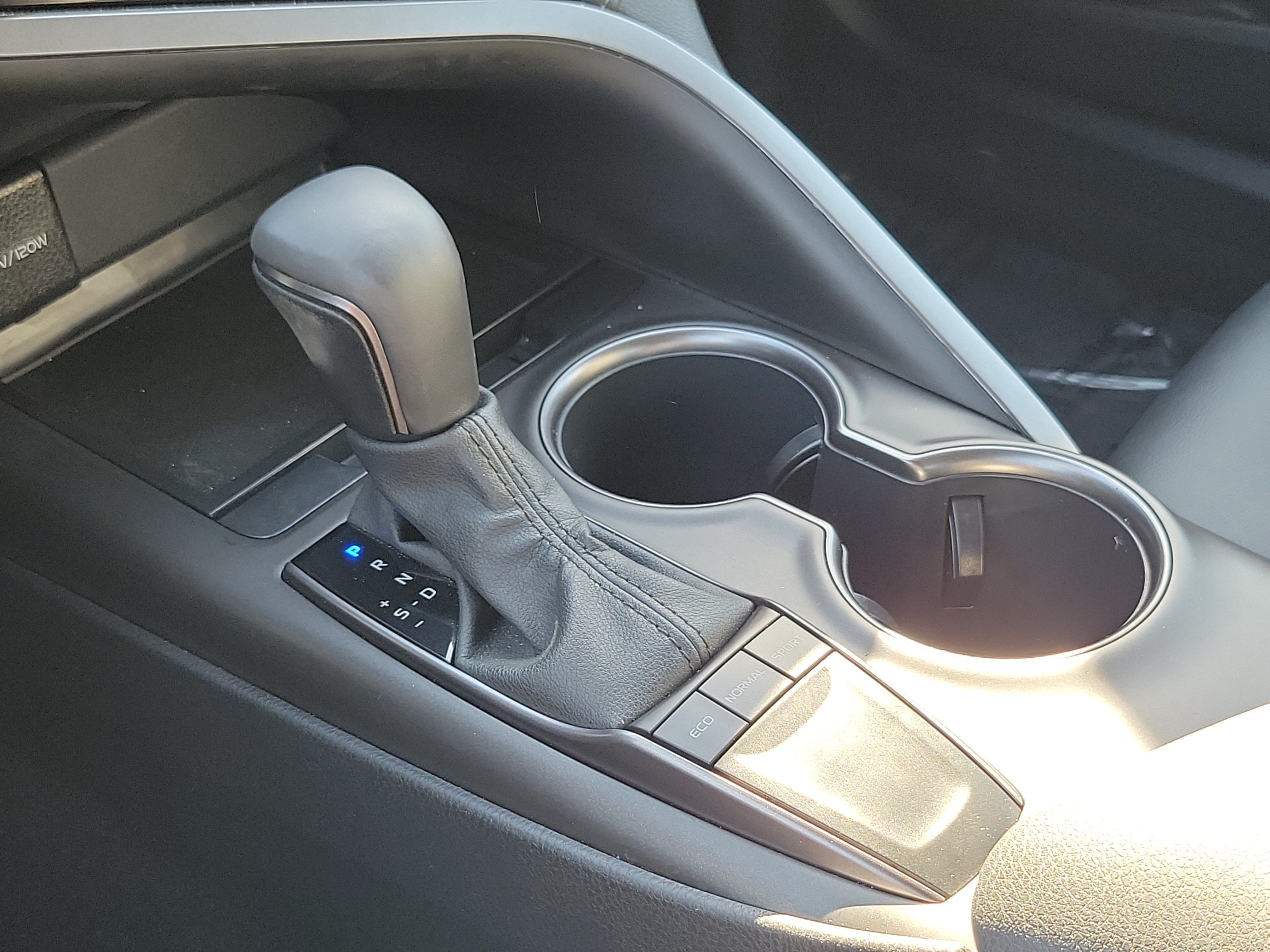 Certified 2024 Toyota Camry SE FWD image 30