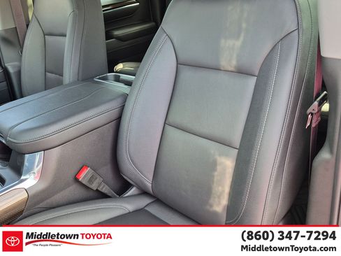 Used 2025 Chevrolet Silverado 1500 LT Trail Boss w/ LT Trail Boss Premium Package AWD/4WD image 14
