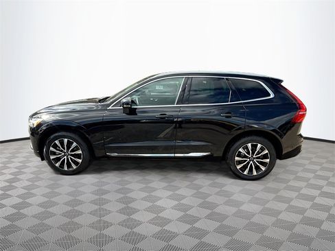 Used 2023 Volvo XC60 B5 Plus image 9