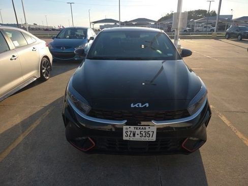 Used 2023 Kia Forte GT-Line w/ GT-Line Premium Package FWD image 2