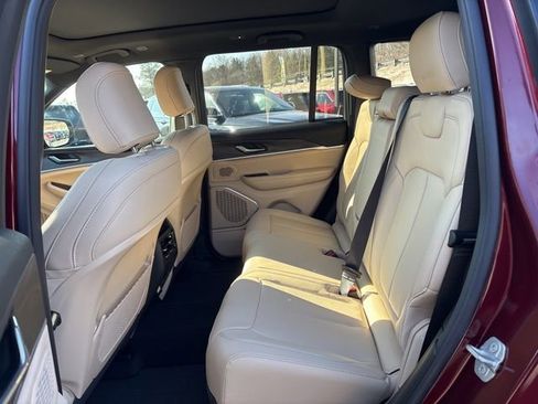 New 2026 Jeep Grand Cherokee Limited image 15