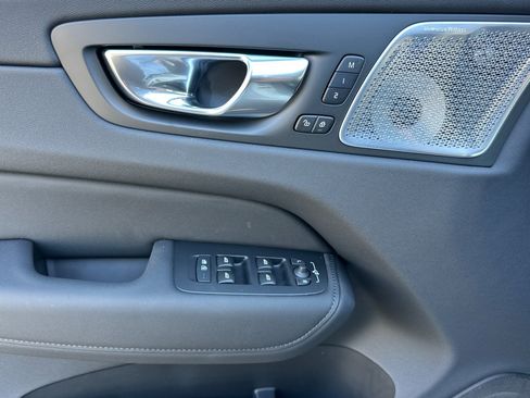 New 2026 Volvo XC60 T8 Ultra AWD/4WD image 8
