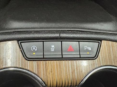 Used 2021 GMC Acadia SLE w/ Driver Convenience Package FWD image 36