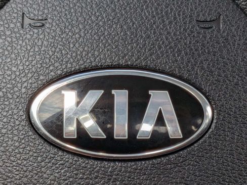 Used 2019 Kia Optima LX FWD image 31