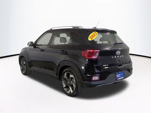 Used 2023 Hyundai Venue SEL w/ Cargo Package image 6