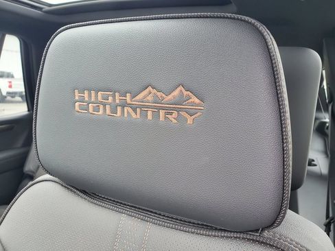 New 2026 Chevrolet Tahoe High Country AWD/4WD image 8