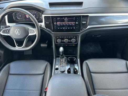 Used 2023 Volkswagen Atlas Cross Sport SEL AWD/4WD image 13