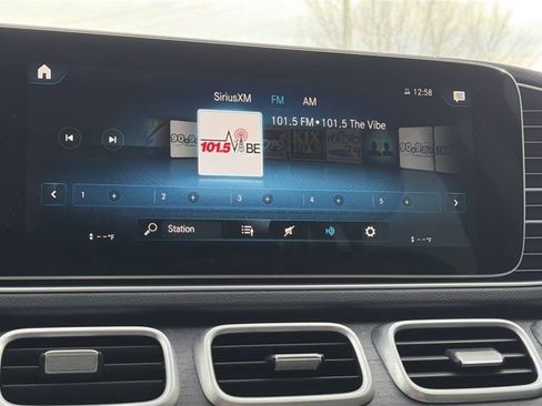 Used 2023 Mercedes-Benz GLS 450 4MATIC w/ AMG Line Exterior image 19