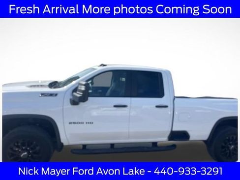 Used 2025 Chevrolet Silverado 2500 Custom w/ Custom Value Package AWD/4WD image 4