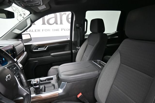 Used 2023 Chevrolet Silverado 1500 RST w/ Protection Package AWD/4WD image 17