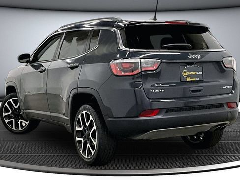 Used 2018 Jeep Compass Limited AWD/4WD image 4