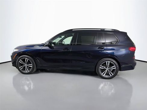 Used 2021 BMW X7 xDrive40i w/ M Sport Package AWD/4WD image 8