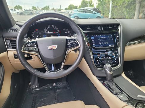 Used 2018 Cadillac CTS Luxury RWD image 19
