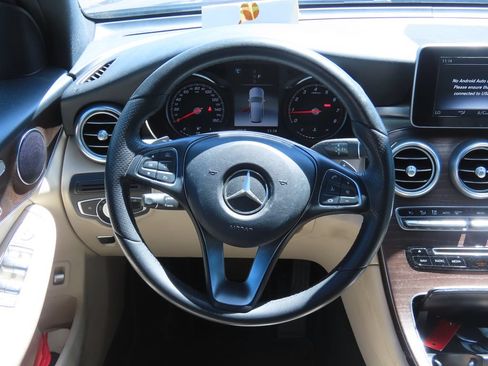 Used 2018 Mercedes-Benz GLC 300 image 6