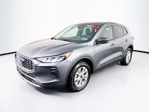 Used 2023 Ford Escape Active image 4