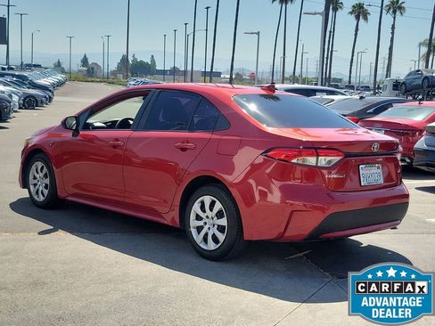Used 2020 Toyota Corolla LE FWD image 3