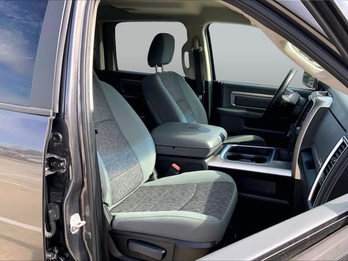 Used 2016 RAM 1500 Lone Star RWD image 9