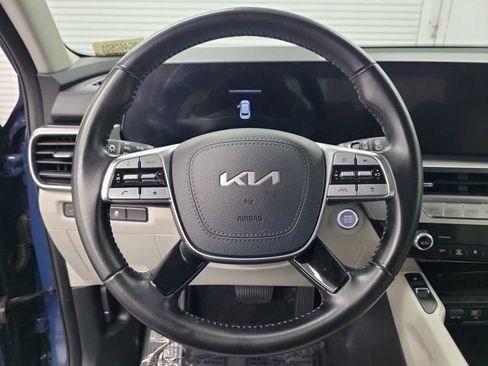 Certified 2024 Kia Telluride S FWD image 23