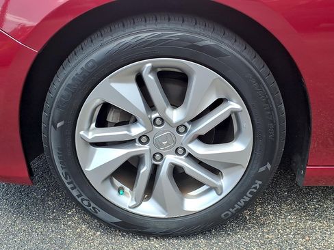 Used 2020 Honda Accord LX image 7