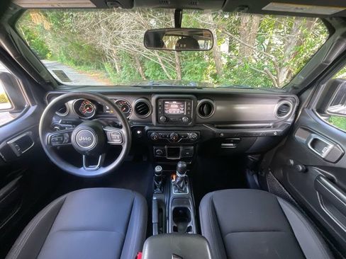 Used 2021 Jeep Wrangler Unlimited Sport AWD/4WD image 19
