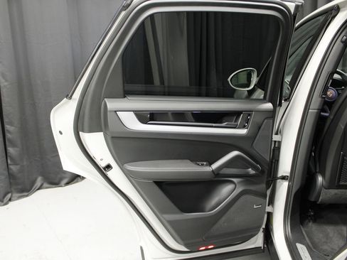 New 2026 Porsche Cayenne S AWD/4WD image 27