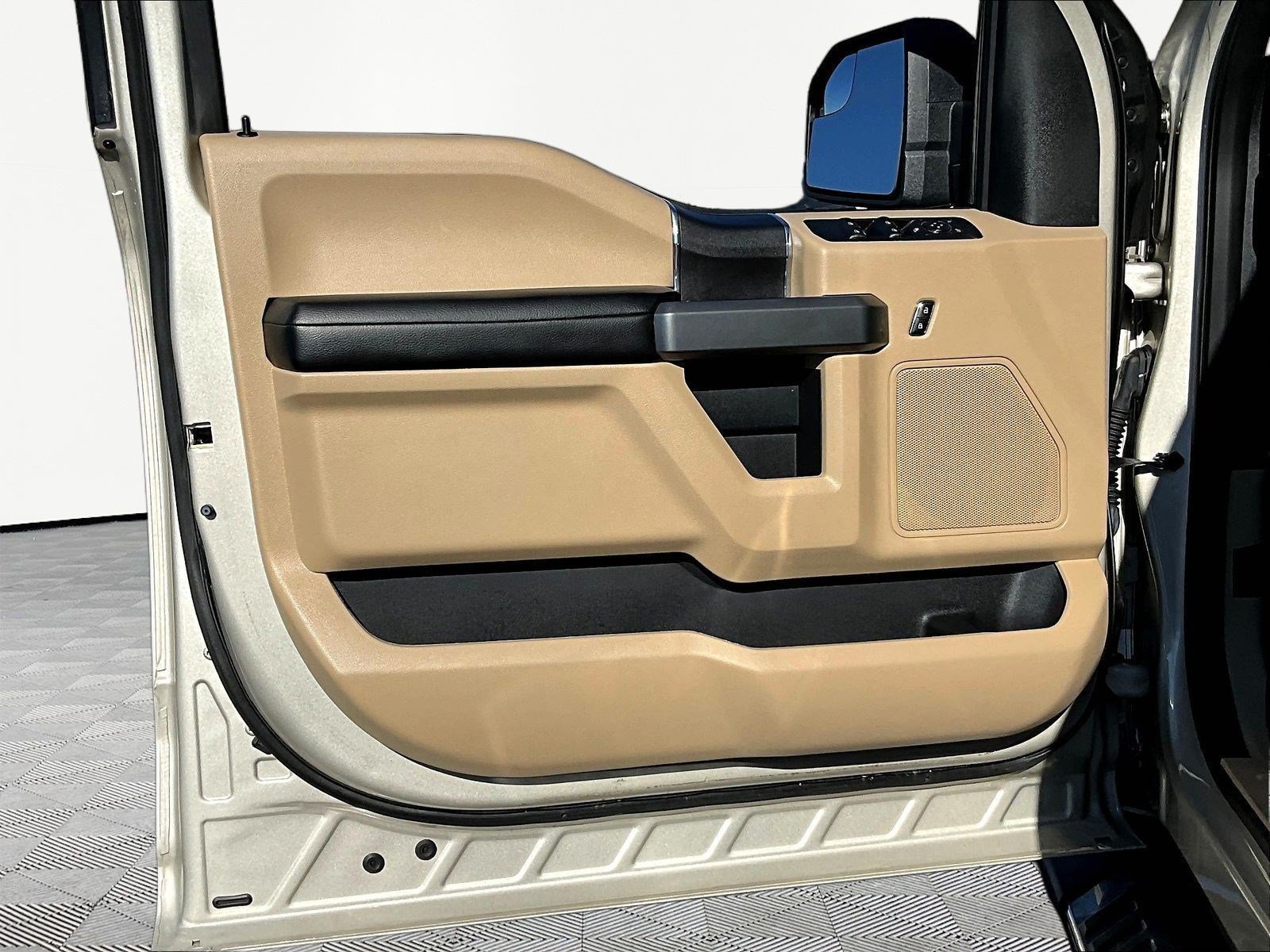 Used 2018 Ford F150 XLT AWD/4WD image 21