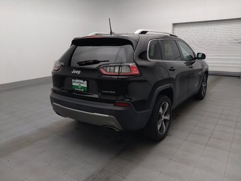 Used 2019 Jeep Cherokee Limited w/ Technology Group FWD image 9