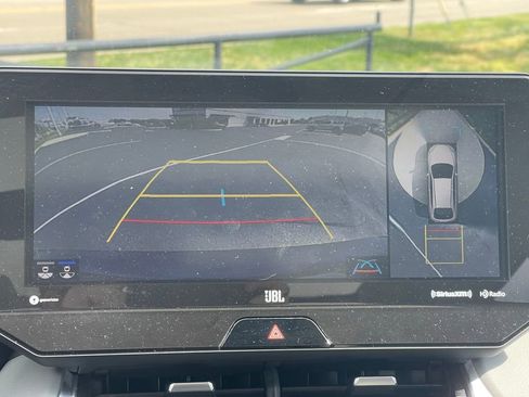 Used 2021 Toyota Venza Limited w/ Advanced Technology Package AWD/4WD image 15