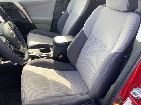 Used 2013 Toyota RAV4 XLE image 49