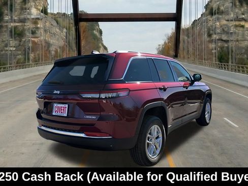 New 2025 Jeep Grand Cherokee Laredo X w/ Luxury Tech Group I RWD image 10