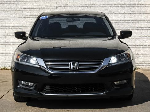 Used 2015 Honda Accord Sport image 4