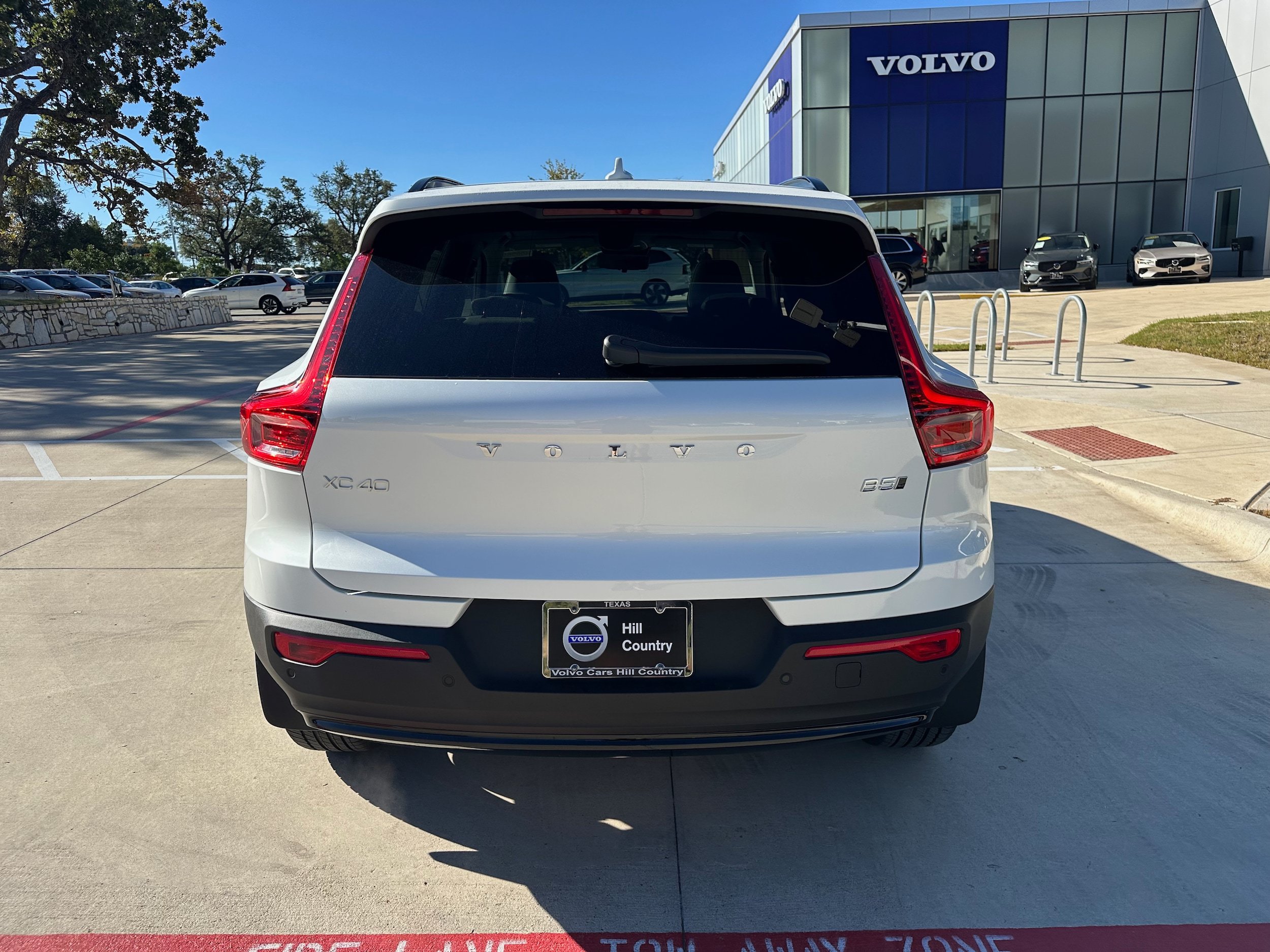 New 2026 Volvo XC40 B5 Plus w/ Protection Package Premier AWD/4WD image 5