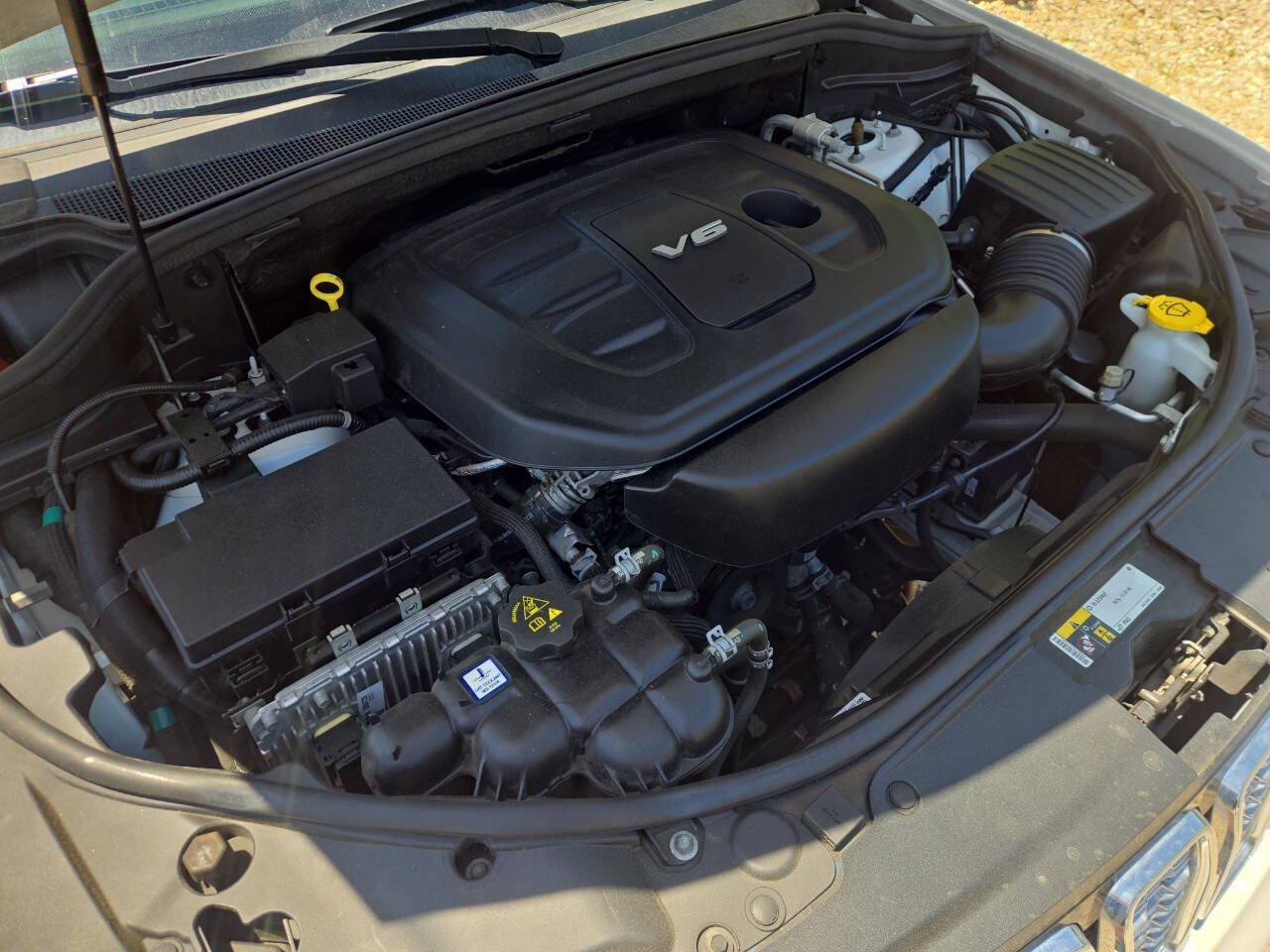 Used 2017 Jeep Grand Cherokee Overland AWD/4WD image 13