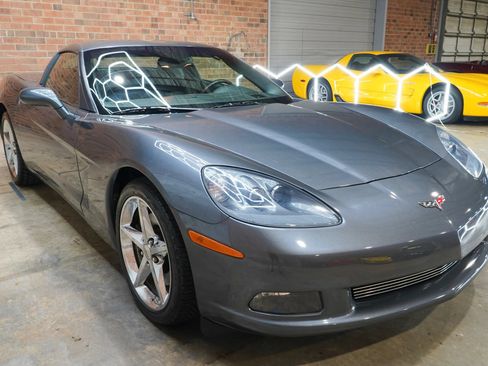 Used 2011 Chevrolet Corvette Coupe w/ Preferred Equipment Group RWD image 22