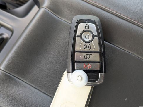 Used 2025 Ford Expedition Max Active image 30