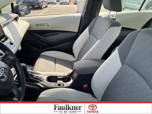 Used 2024 Toyota Corolla LE FWD image 25