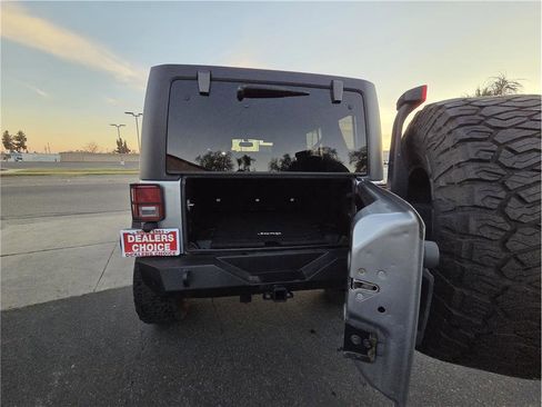 Used 2013 Jeep Wrangler Unlimited Sport w/ PWR Convenience Group AWD/4WD image 7