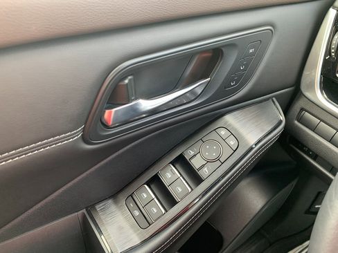 Used 2022 Nissan Rogue SL w/ SL Premium Package image 21