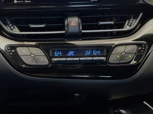 Used 2018 Toyota C-HR XLE image 10