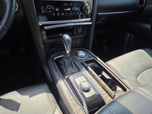 Used 2022 Nissan Armada Platinum w/ Captain's Chairs Package AWD/4WD image 25